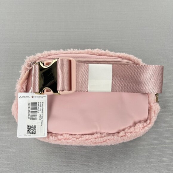 RARE! NEW Lululemon Everywhere FLEECE Belt Bag 1L GOLD Hardware - Pink Mist/Gold - Picture 3 of 11